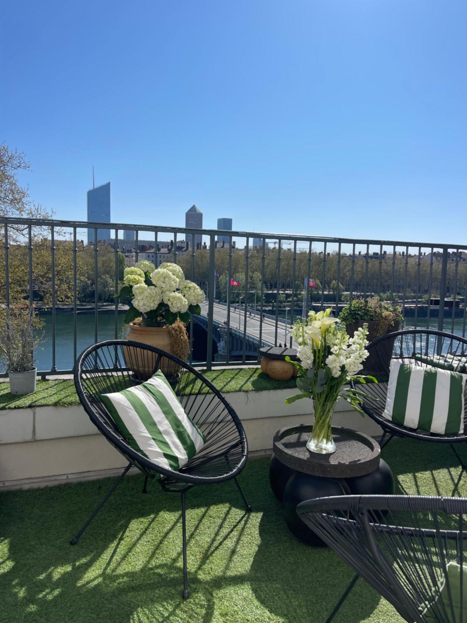 Ferienwohnung Coeur De Lyon Avec Terrasse Et Jacuzzi Exterior foto